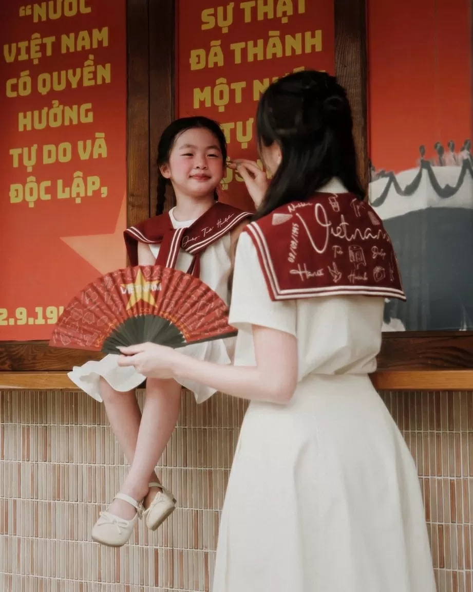 Giới trẻ và xu hướng trang phục chụp hình kỷ niệm dịp Đại lễ Quốc khánh 2/9