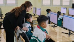Trao quyền cho giáo viên – chìa khóa để 'bình dân học vụ số' đi vào thực chất