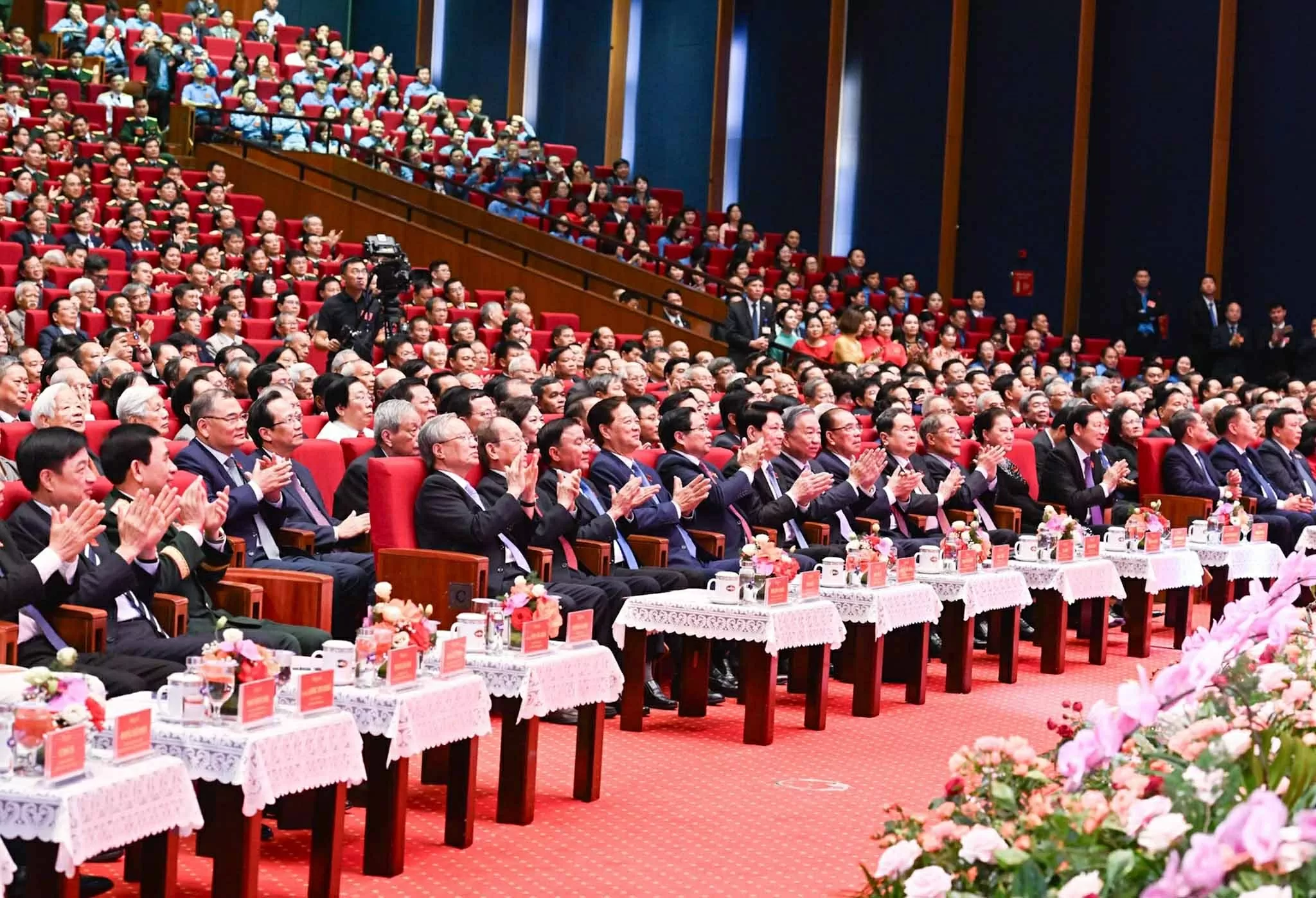 Bộ máy Chính phủ qua các thời kỳ đã bền bỉ đắp nền cho sự chuyển mình của đất nước