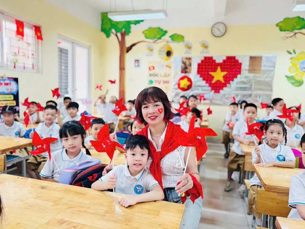 Đưa giáo dục Hà Nội sánh ngang với thủ đô các nước khu vực và trên thế giới Đưa giáo dục Hà Nội sánh ngang với thủ đô các nước khu vực và trên thế giới