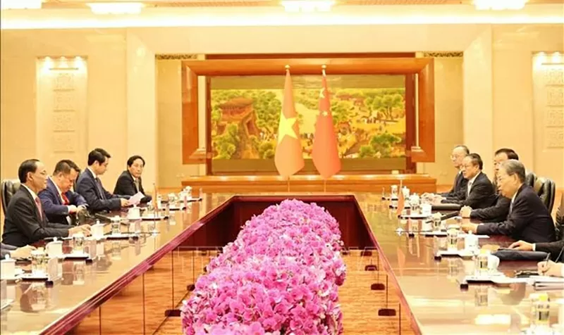 Phó Chủ tịch Quốc hội Trần Quang Phương hội kiến Ủy viên trưởng Nhân đại toàn quốc Trung Quốc Triệu Lạc Tế