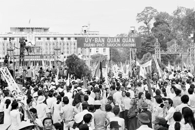 Uỷ ban Quân quản Thành phố Sài Gòn - Gia Định sau ngày giải phóng