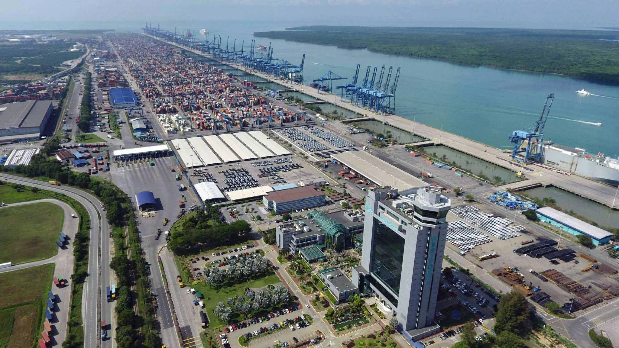 ‘Bàn cờ thương mại mới’ ở Đông Nam Á ‘Bàn cờ thương mại mới’ ở Đông Nam Á