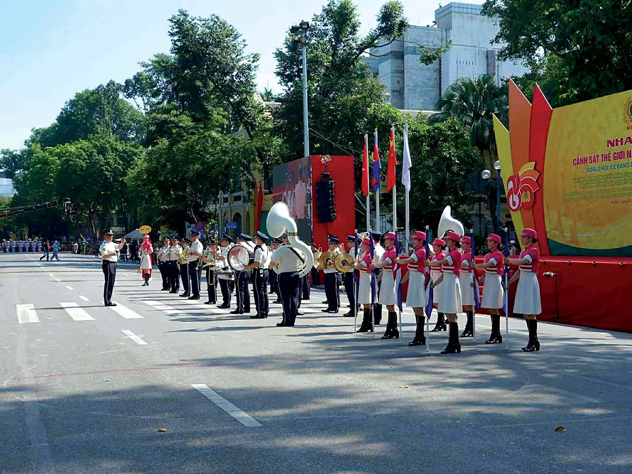 Sôi động Nhạc hội Cảnh sát thế giới tại Hà Nội