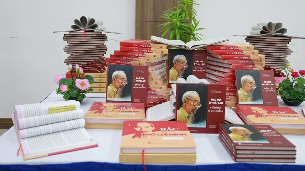 Cầu nối đưa tri thức đến mọi miền đất nước