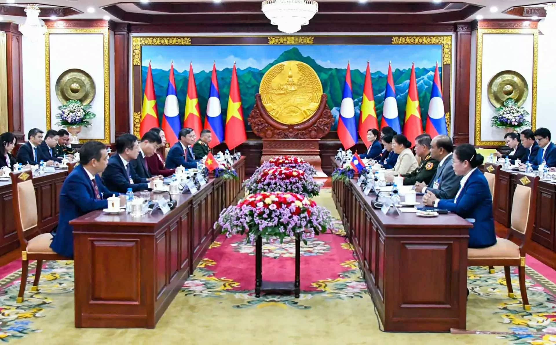 Tăng cường hơn nữa mối quan hệ đặc biệt Việt Nam-Lào