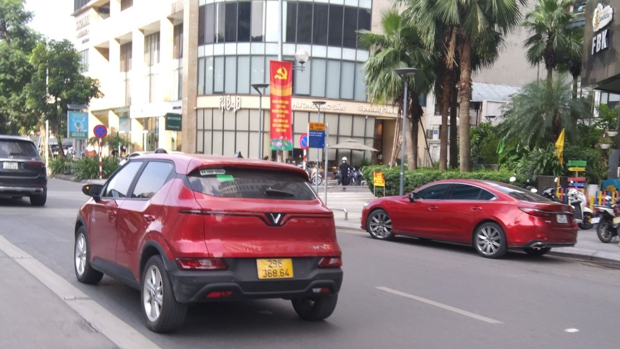 Lọc gió điều hòa ô tô có giặt được không?