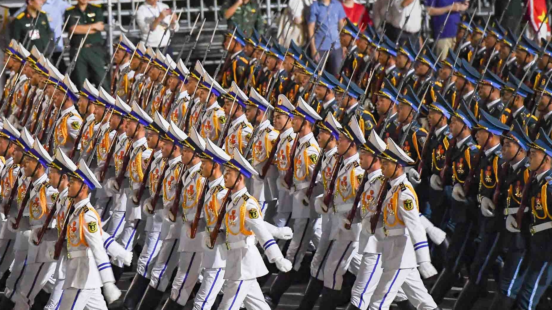 Những hình ảnh buổi tổng hợp luyện diễu binh đầu tiên tại Quảng trường Ba Đình