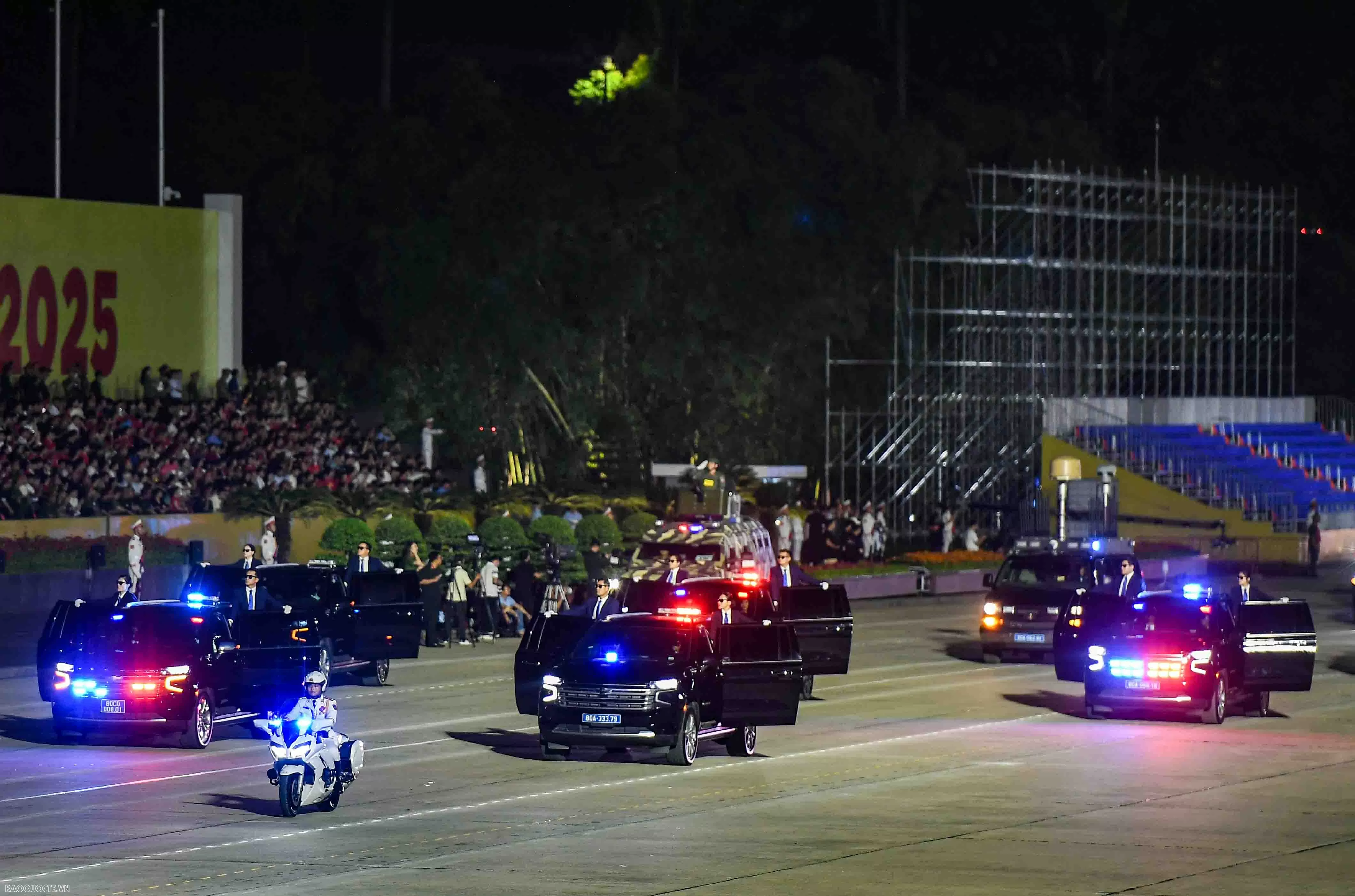 Lần đầu tiên tổng hợp luyện diễu binh tại Quảng trường Ba Đình