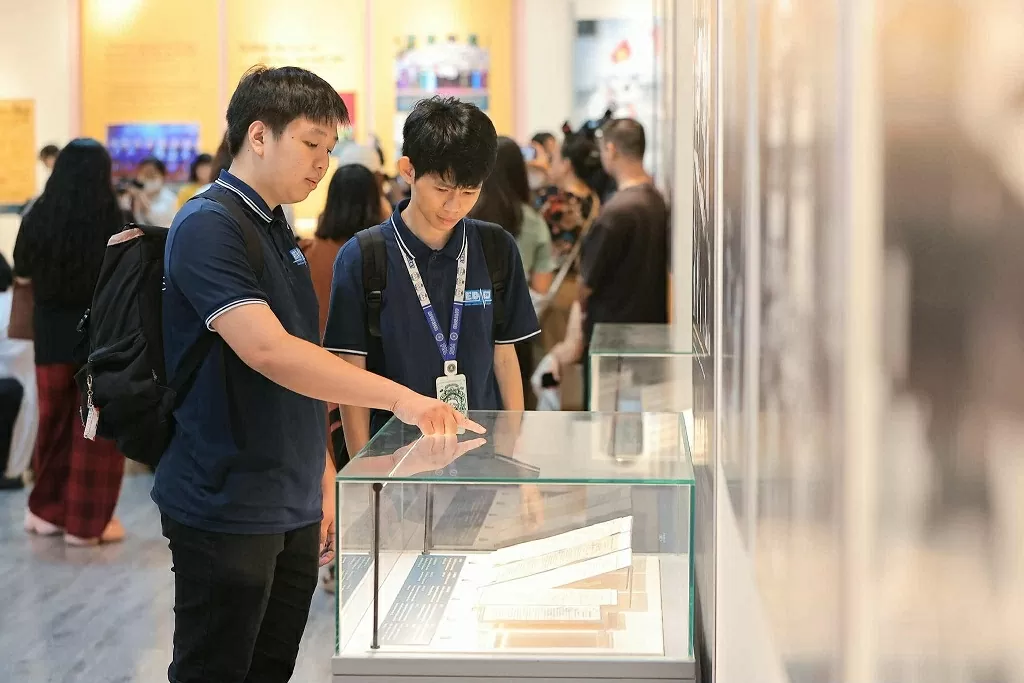 Trưng bày khơi dậy tinh thần hiếu học và khát vọng học tập