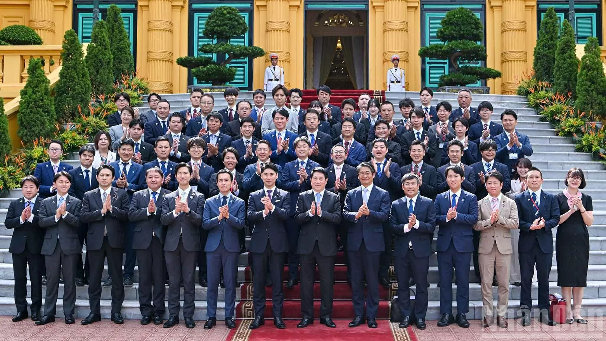 Chủ tịch nước Lương Cường tiếp Trưởng ban Thanh niên Đảng Dân chủ tự do Nhật Bản