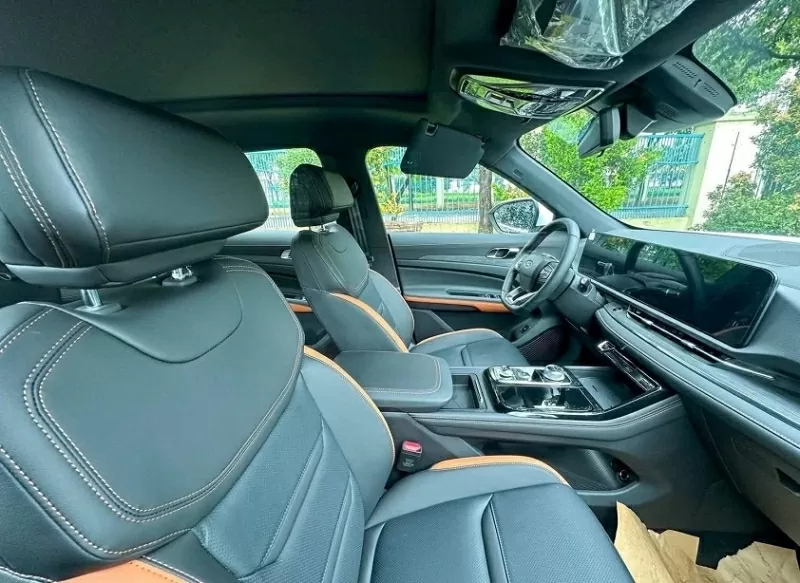 Không gian nội thất của Territory 2025 được Ford chăm chút tỉ mỉ, hướng đến sự thoải mái tối đa cho hành khách.