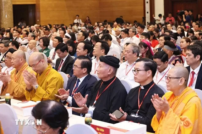 Đại biểu tiêu biểu, đại diện các tầng lớp nhân dân dự hội nghị. (Ảnh: Lâm Khánh/TTXVN) Đại biểu tiêu biểu, đại diện các tầng lớp nhân dân dự hội nghị. (Ảnh: Lâm Khánh/TTXVN)