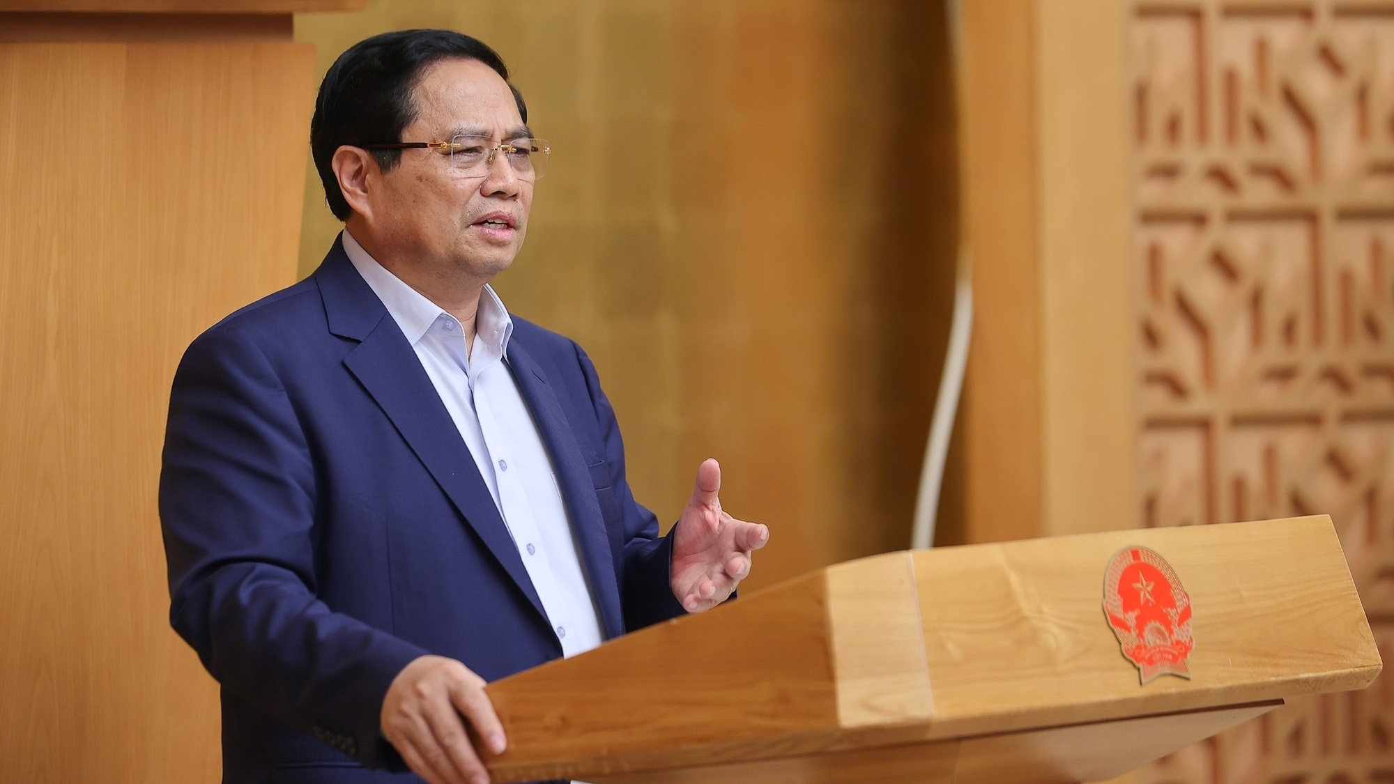 thu tuong chinh phu tap trung hoan thien the che phap luat bao dam kip thoi hieu qua