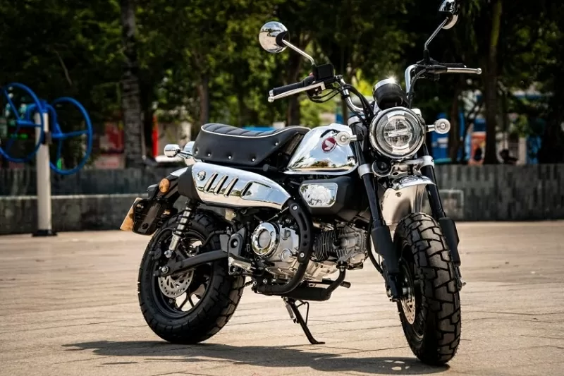 Chỉ có ba chiếc Honda Monkey Chrome Legacy duy nhất có mặt tại thị trường Việt Nam.