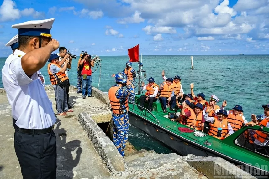 Phát động chiến dịch