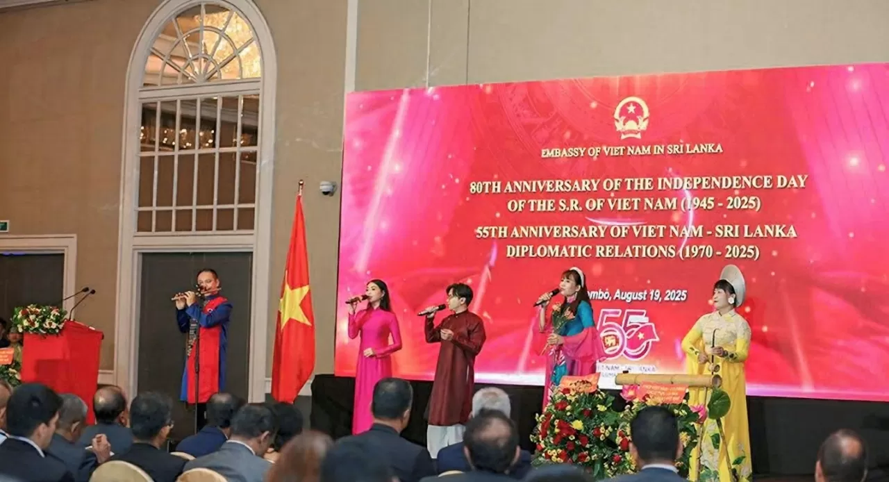 Giao lưu và biểu diễn nghệ thuật gắn kết cộng đồng người Việt tại Sri Lanka Giao lưu và biểu diễn nghệ thuật gắn kết cộng đồng người Việt tại Sri Lanka