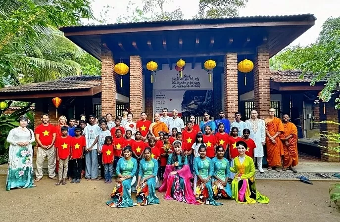 Giao lưu và biểu diễn nghệ thuật gắn kết cộng đồng người Việt tại Sri Lanka
