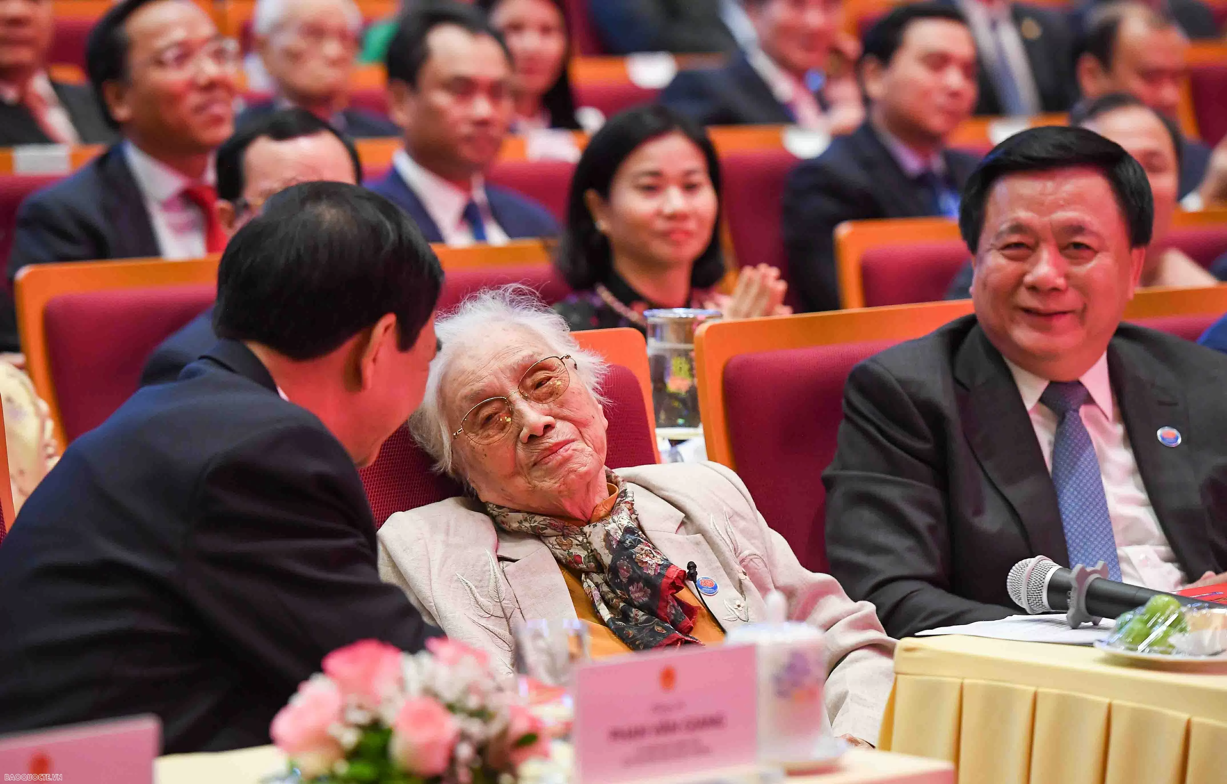 Bà Nguyễn Thị Bình phát biểu tại lễ kỷ niệm. (ảnh: Nguyễn Hồng) Bà Nguyễn Thị Bình phát biểu tại lễ kỷ niệm. (ảnh: Nguyễn Hồng)