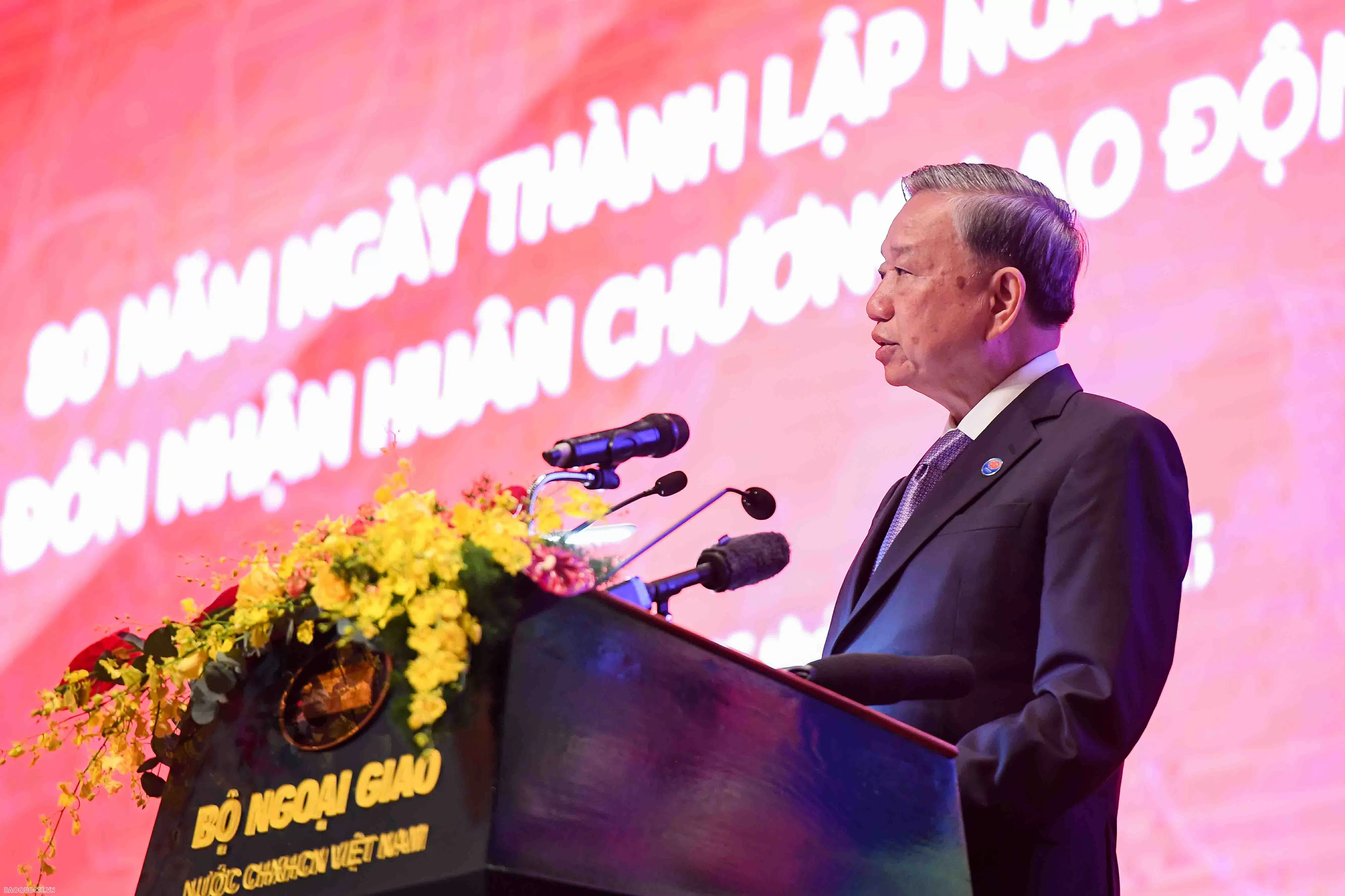Toàn văn phát biểu của Tổng Bí thư Tô Lâm tại Lễ kỷ niệm 80 năm thành lập ngành Ngoại giao Toàn văn phát biểu của Tổng Bí thư Tô Lâm tại Lễ kỷ niệm 80 năm thành lập ngành Ngoại giao