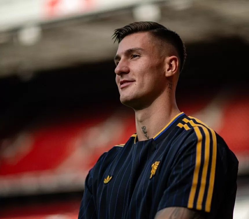 Thống kê tệ hại của tân binh bom tấn Man Utd Benjamin Sesko Thống kê tệ hại của tân binh bom tấn Man Utd Benjamin Sesko