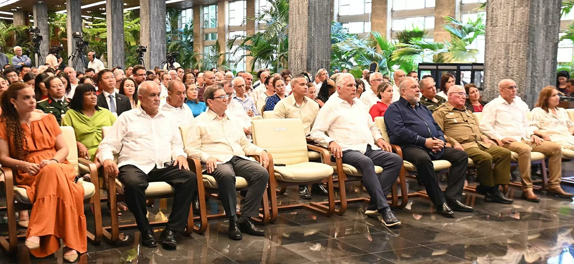 Lễ kỷ niệm 80 năm Cách mạng tháng Tám và Quốc khánh 2/9 tại Cuba: Biểu tượng sinh động của tình đoàn kết huyền thoại Lễ kỷ niệm 80 năm Cách mạng tháng Tám và Quốc khánh 2/9 tại Cuba: Biểu tượng sinh động của tình đoàn kết huyền thoại