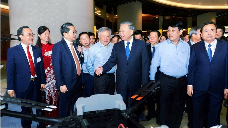 Doanh nhân, Thạc sĩ Phạm Văn Thơ và tầm nhìn xe điện 'Make-in-Vietnam'