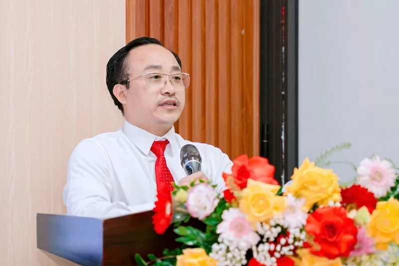 Doanh nhân, Thạc sĩ Phạm Văn Thơ và tầm nhìn xe điện Make in Vietnam Doanh nhân, Thạc sĩ Phạm Văn Thơ và tầm nhìn xe điện Make in Vietnam