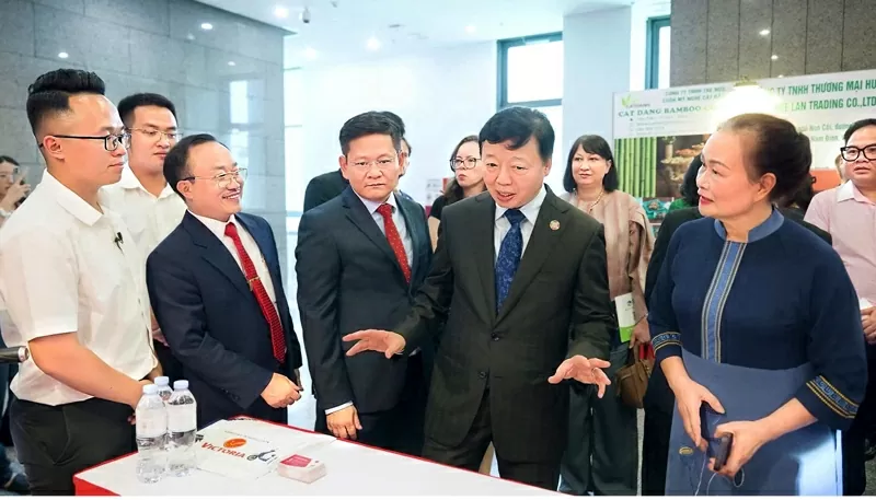 Doanh nhân, Thạc sĩ Phạm Văn Thơ và tầm nhìn xe điện Make in Vietnam