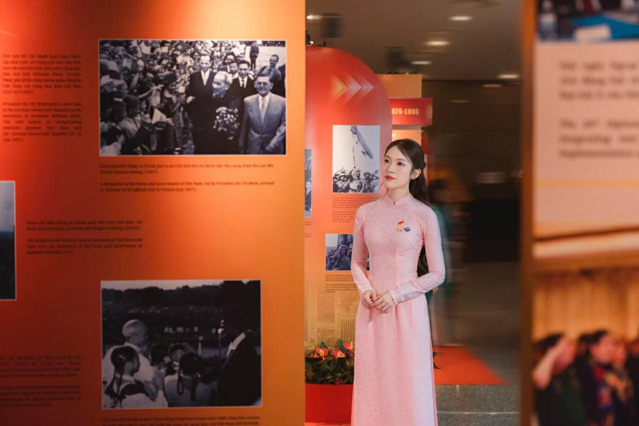 MC Khánh Vy: Mỗi công dân là một ‘đại sứ’ của Việt Nam MC Khánh Vy: Mỗi công dân là một ‘đại sứ’ của Việt Nam