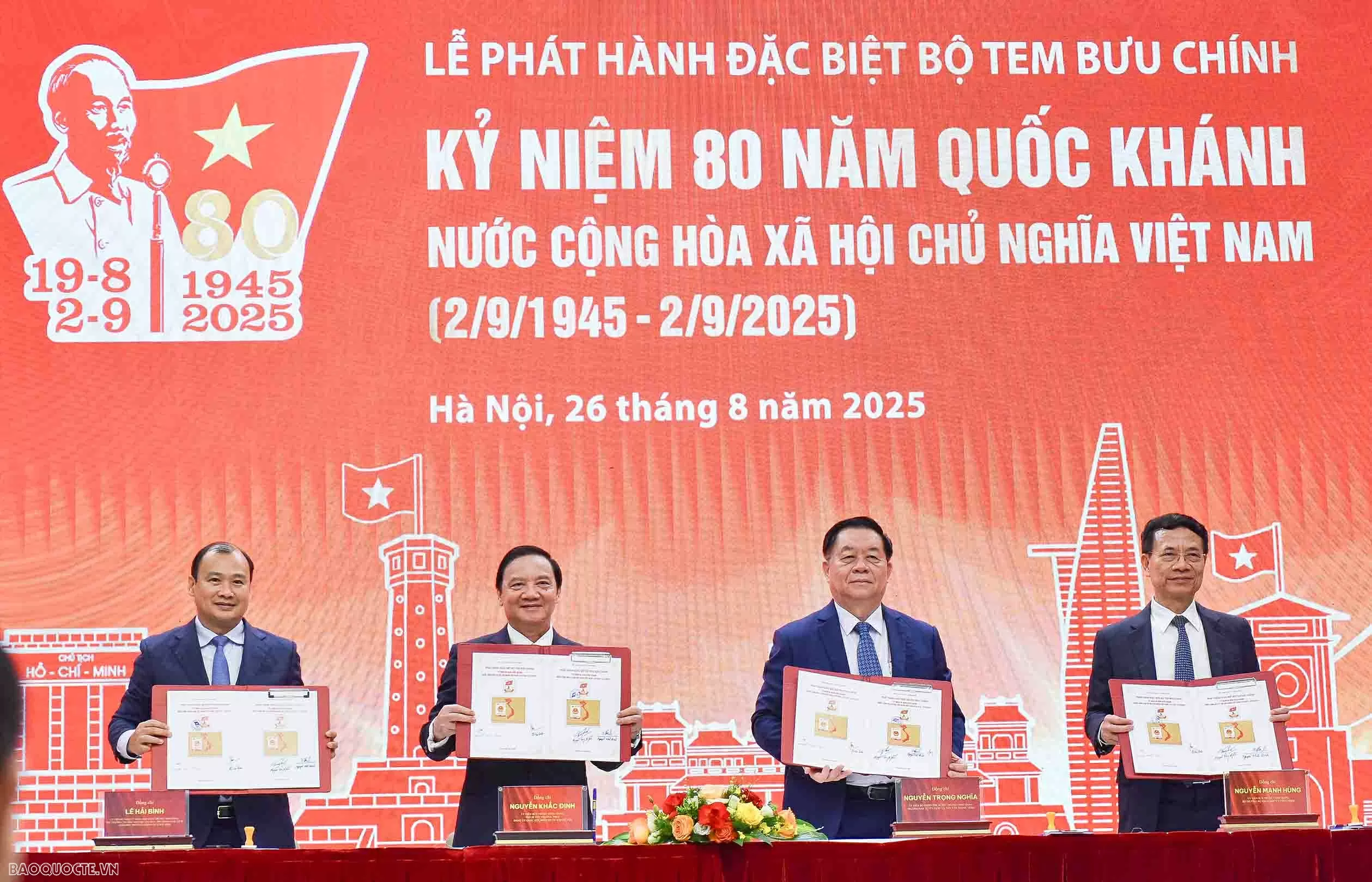 Tem kỷ niệm 80 năm Quốc khánh Việt Nam có gì đặc biệt? Tem kỷ niệm 80 năm Quốc khánh Việt Nam có gì đặc biệt?