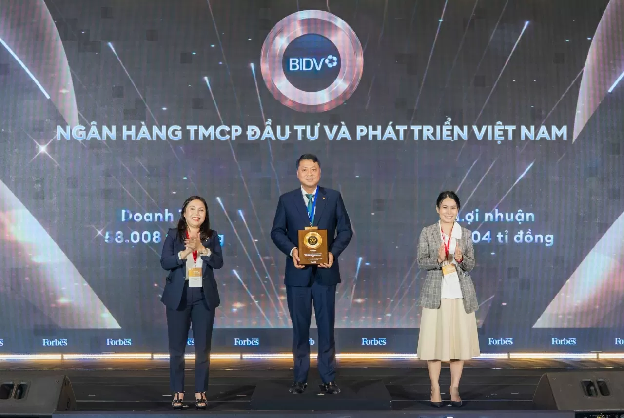 BIDV được vinh danh Top 50 công ty niêm yết tốt nhất Việt Nam BIDV được vinh danh Top 50 công ty niêm yết tốt nhất Việt Nam