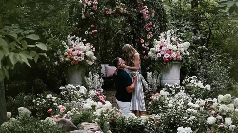 Thân vương William, Vương phi Kate chúc mừng ca sĩ Taylor Swift đính hôn