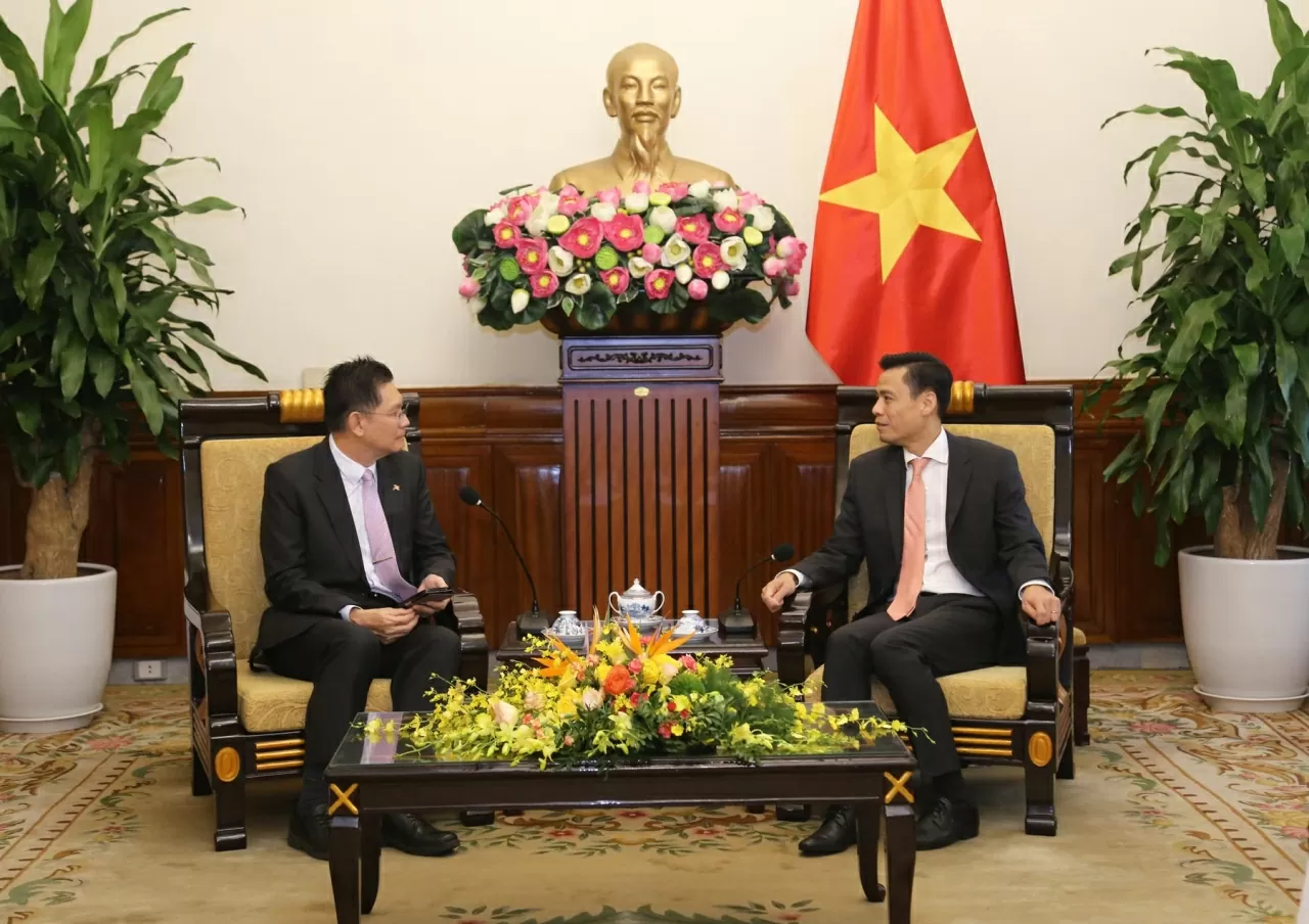 Thứ trưởng Đặng Hoàng Giang khẳng định Việt Nam sẵn sàng phối hợp, hỗ trợ Campuchia tổ chức thành công Hội nghị cấp cao Pháp ngữ lần thứ 20. (Ảnh: Thành Long) Thứ trưởng Đặng Hoàng Giang khẳng định Việt Nam sẵn sàng phối hợp, hỗ trợ Campuchia tổ chức thành công Hội nghị cấp cao Pháp ngữ lần thứ 20. (Ảnh: Thành Long)