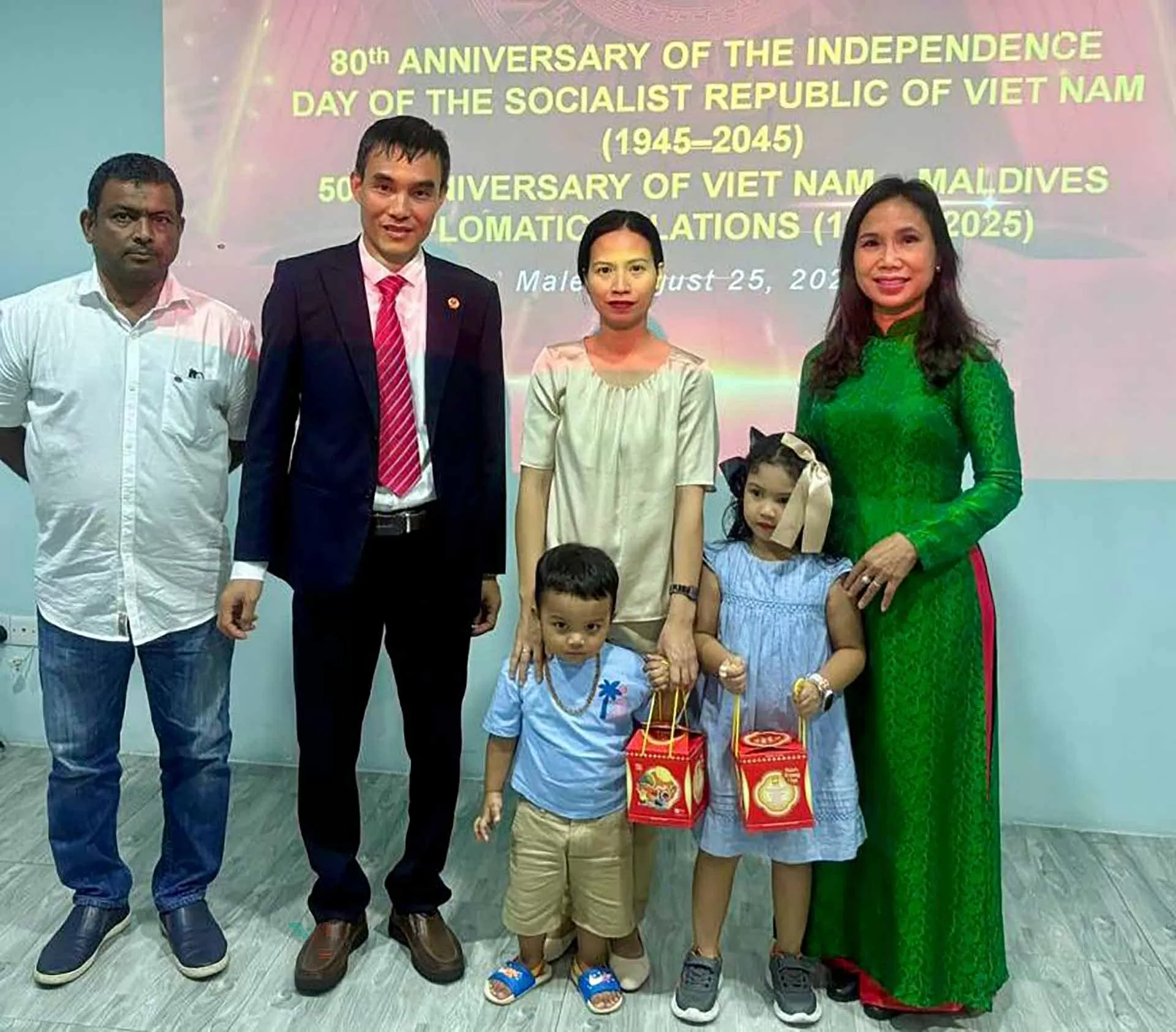 Maldives luôn coi trọng việc tăng cường và phát triển quan hệ với Việt Nam Maldives luôn coi trọng việc tăng cường và phát triển quan hệ với Việt Nam