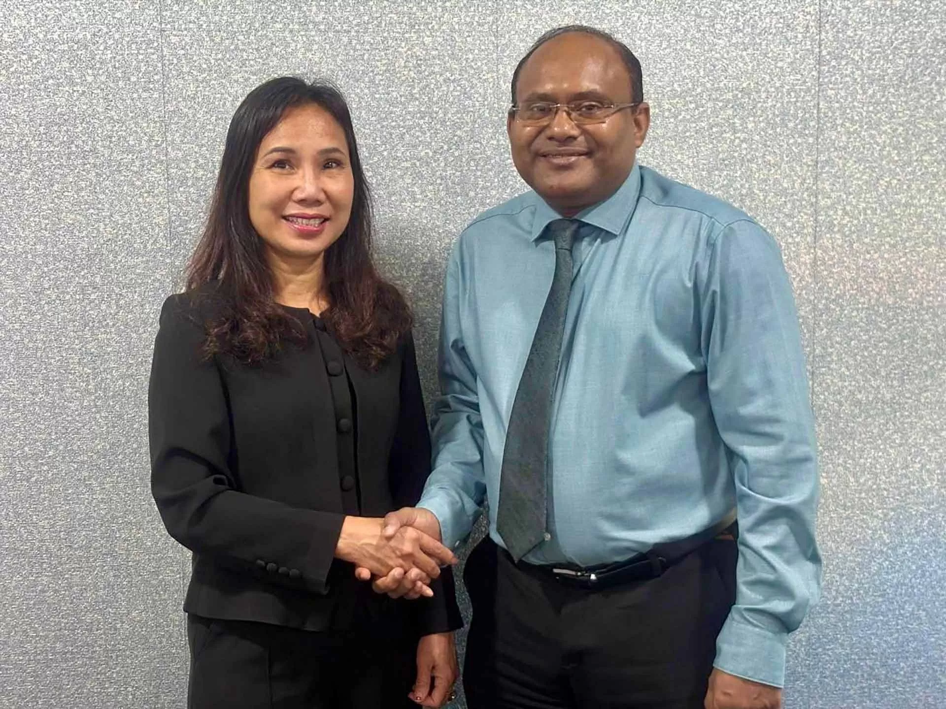 Maldives luôn coi trọng việc tăng cường và phát triển quan hệ với Việt Nam Maldives luôn coi trọng việc tăng cường và phát triển quan hệ với Việt Nam