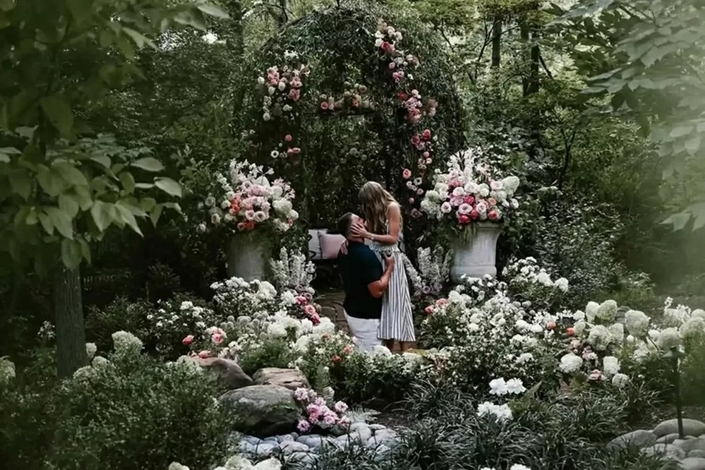 Thân vương William, Vương phi Kate chúc mừng ca sĩ Taylor Swift đính hôn