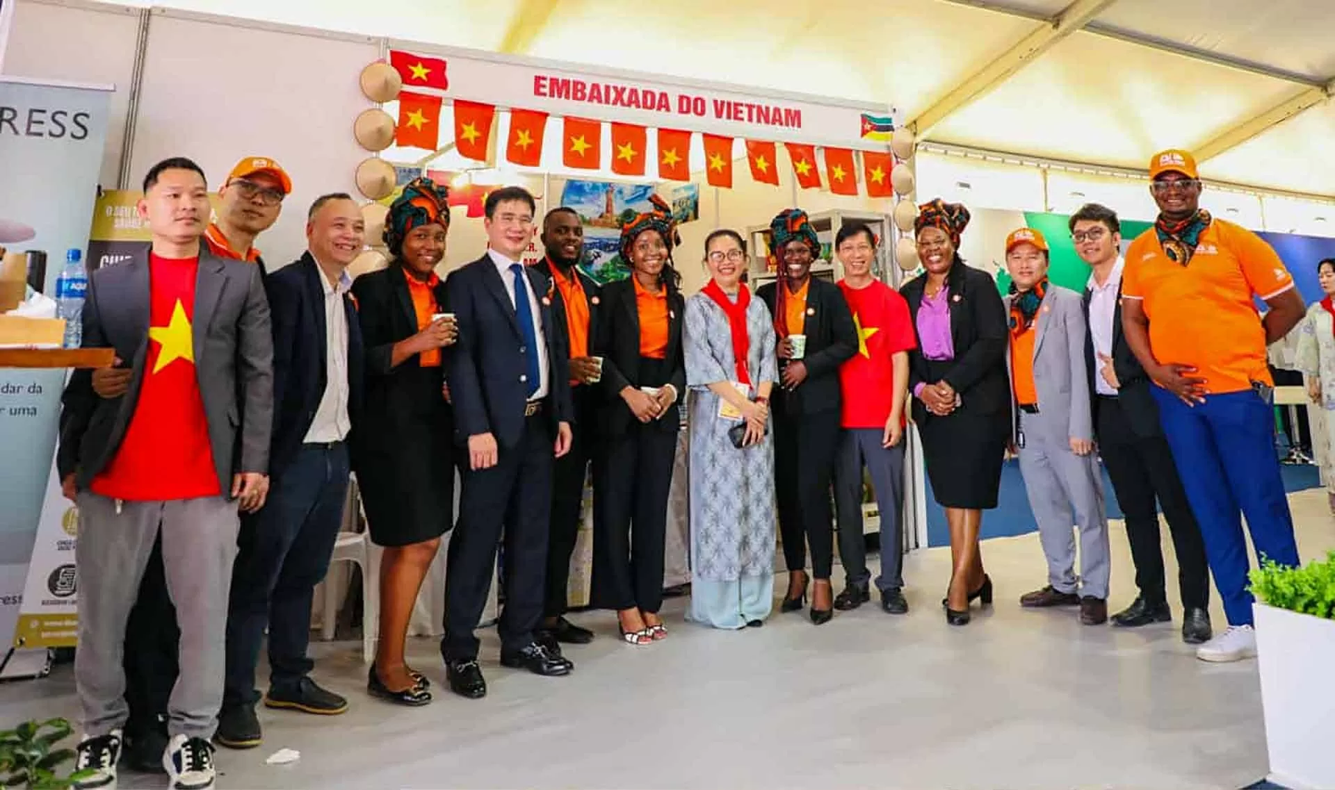 Quảng bá hình ảnh đất nước, con người Việt Nam tại Hội chợ quốc tế Maputo Quảng bá hình ảnh đất nước, con người Việt Nam tại Hội chợ quốc tế Maputo