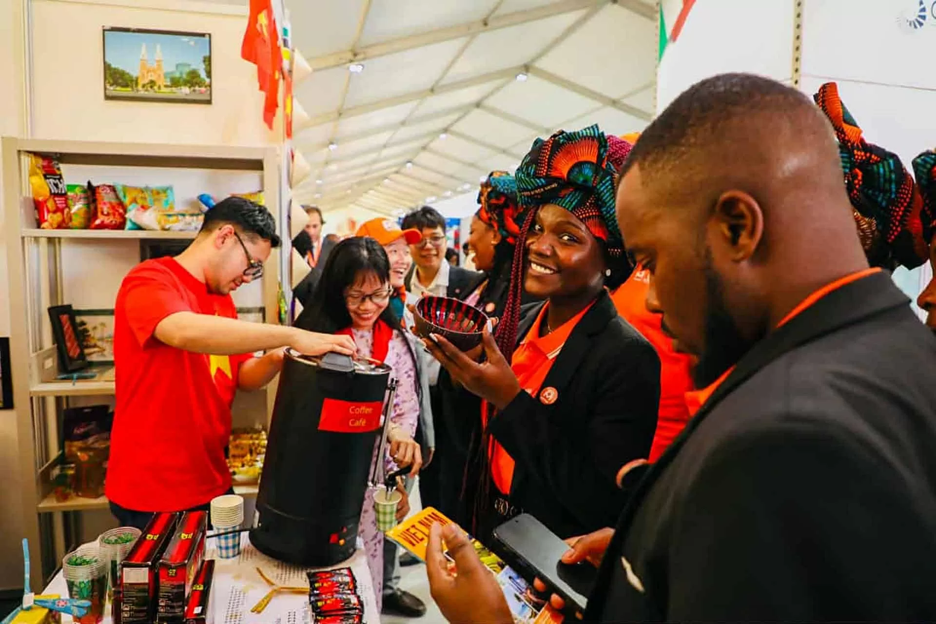 Quảng bá hình ảnh đất nước, con người Việt Nam tại Hội chợ quốc tế Maputo