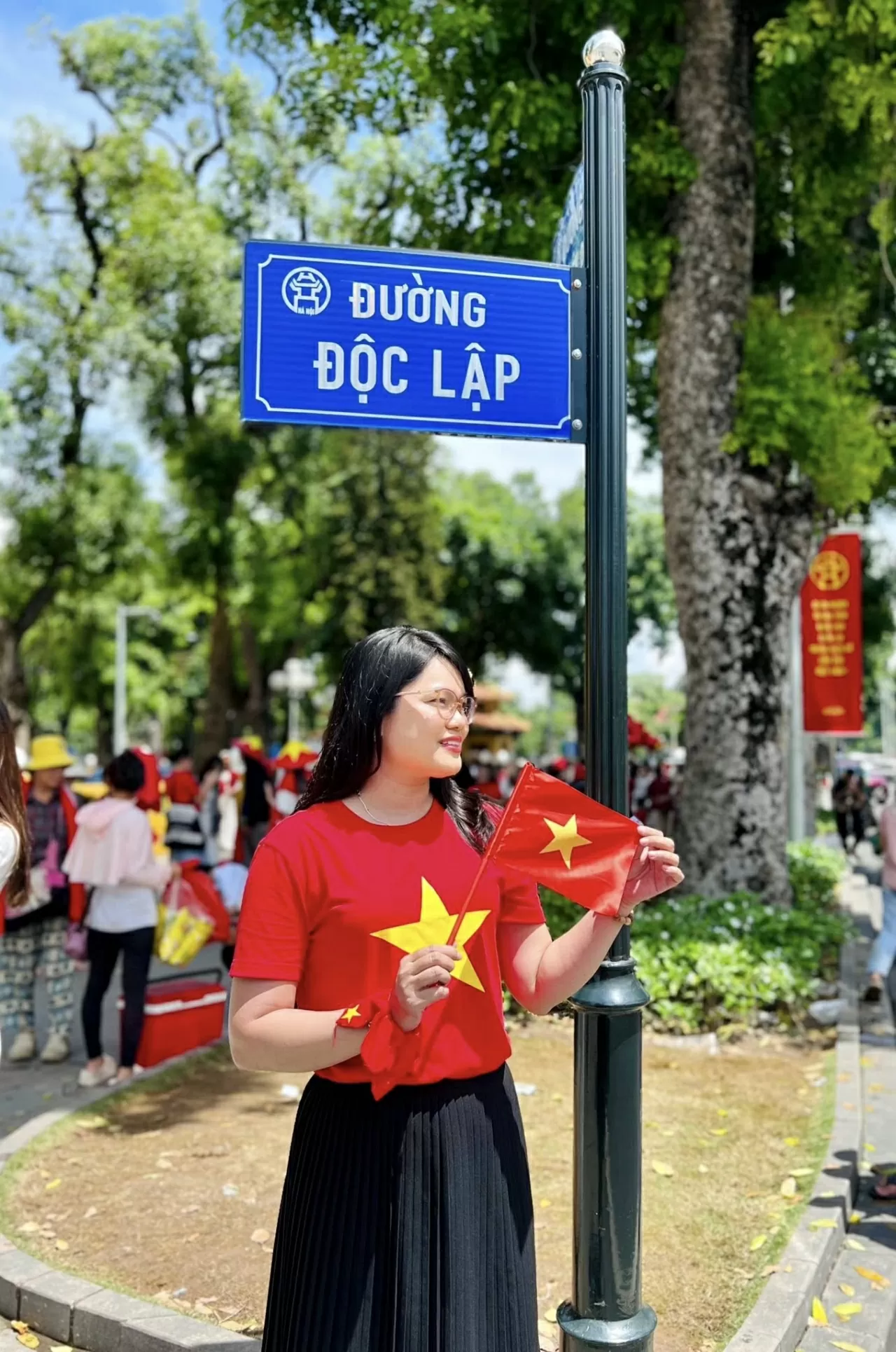 Người dân đổ về Ba Đình check-in