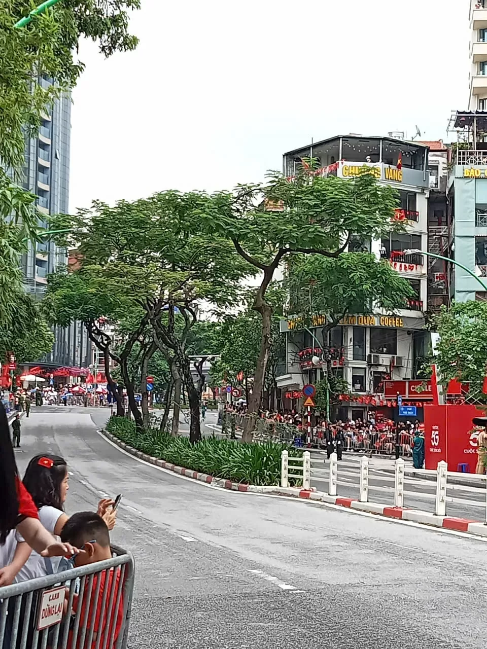 Người dân đổ về Ba Đình check-in Người dân đổ về Ba Đình check-in