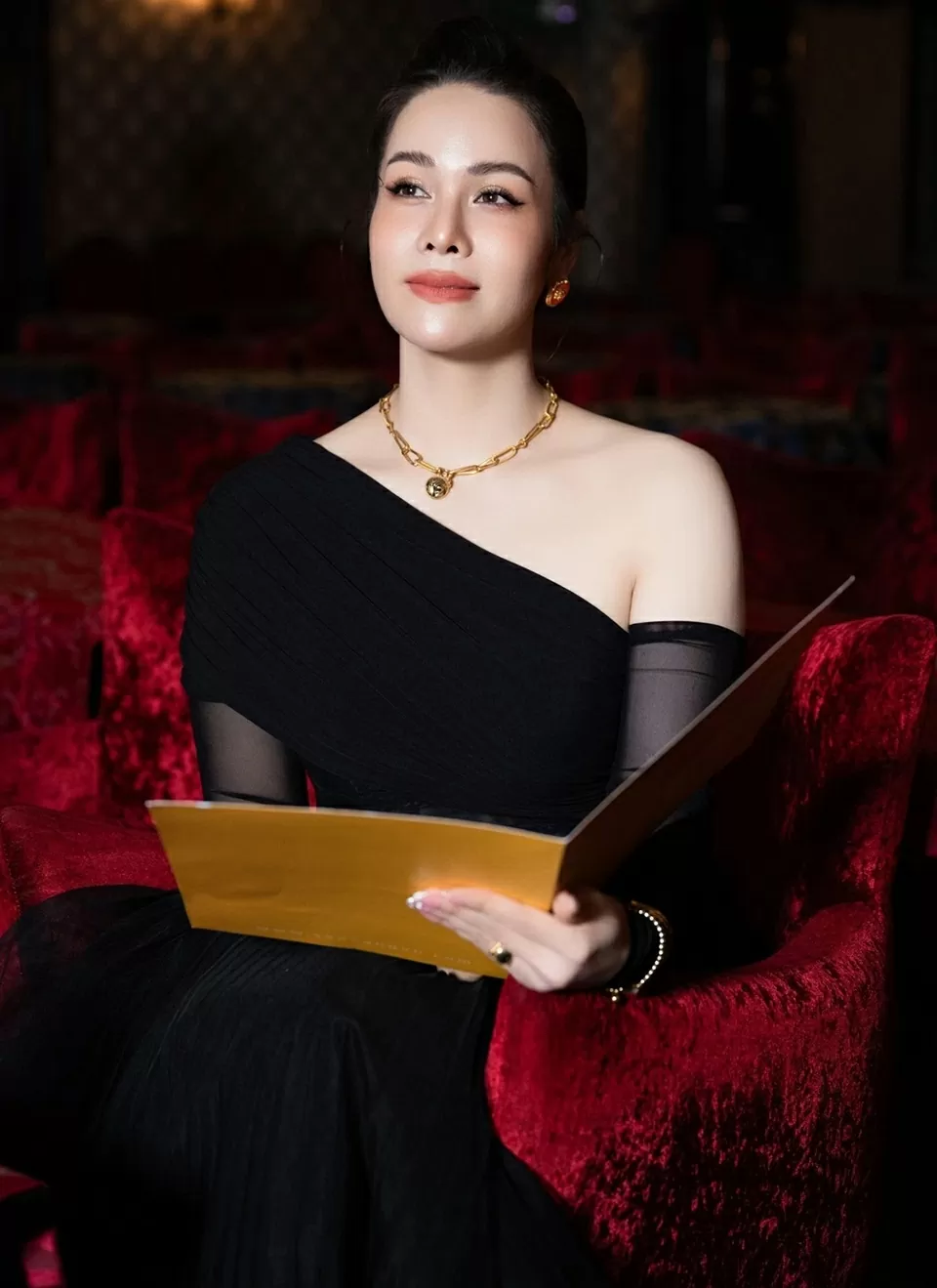 Nhật Kim Anh