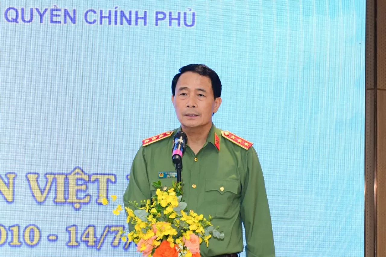 Thứ trưởng Lê Quốc Hùng phát biểu tại Lễ kỷ niệm 15 năm Tạp chí Nhân quyền Việt Nam xuất bản số đầu tiên.