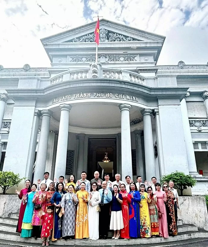 Thành phố Hồ Chí Minh họp mặt kiều bào nhân kỷ niệm 80 năm Quốc khánh Việt Nam Thành phố Hồ Chí Minh họp mặt kiều bào nhân kỷ niệm 80 năm Quốc khánh Việt Nam
