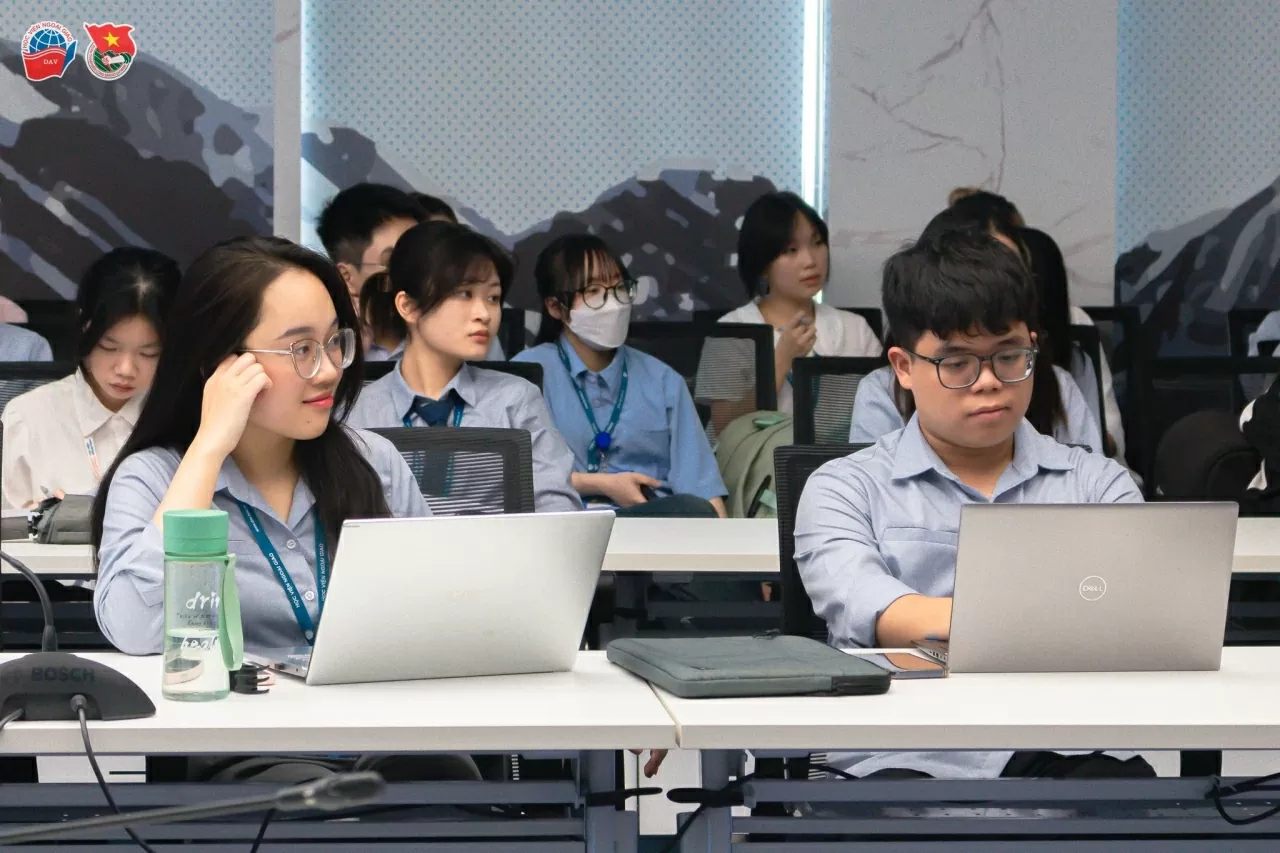 Cái gốc của nhà ngoại giao thế hệ mới Cái gốc của nhà ngoại giao thế hệ mới