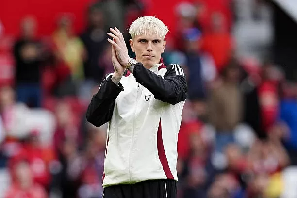 Chi thêm tiền, Chelsea coi như chốt thương vụ Garnacho