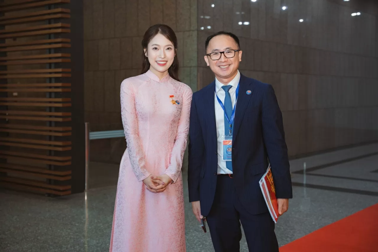 Cái gốc của nhà ngoại giao thế hệ mới Cái gốc của nhà ngoại giao thế hệ mới