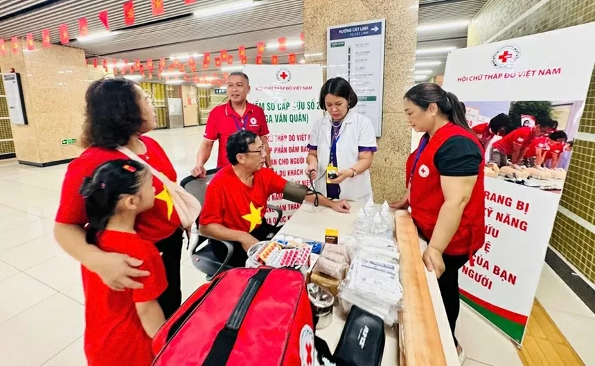 Hội Chữ thập đỏ Việt Nam triển khai điểm sơ cấp cứu tại các ga đường sắt phục vụ Đại lễ Triển khai nhiều điểm sơ cấp cứu tại các ga đường sắt phục vụ Đại lễ