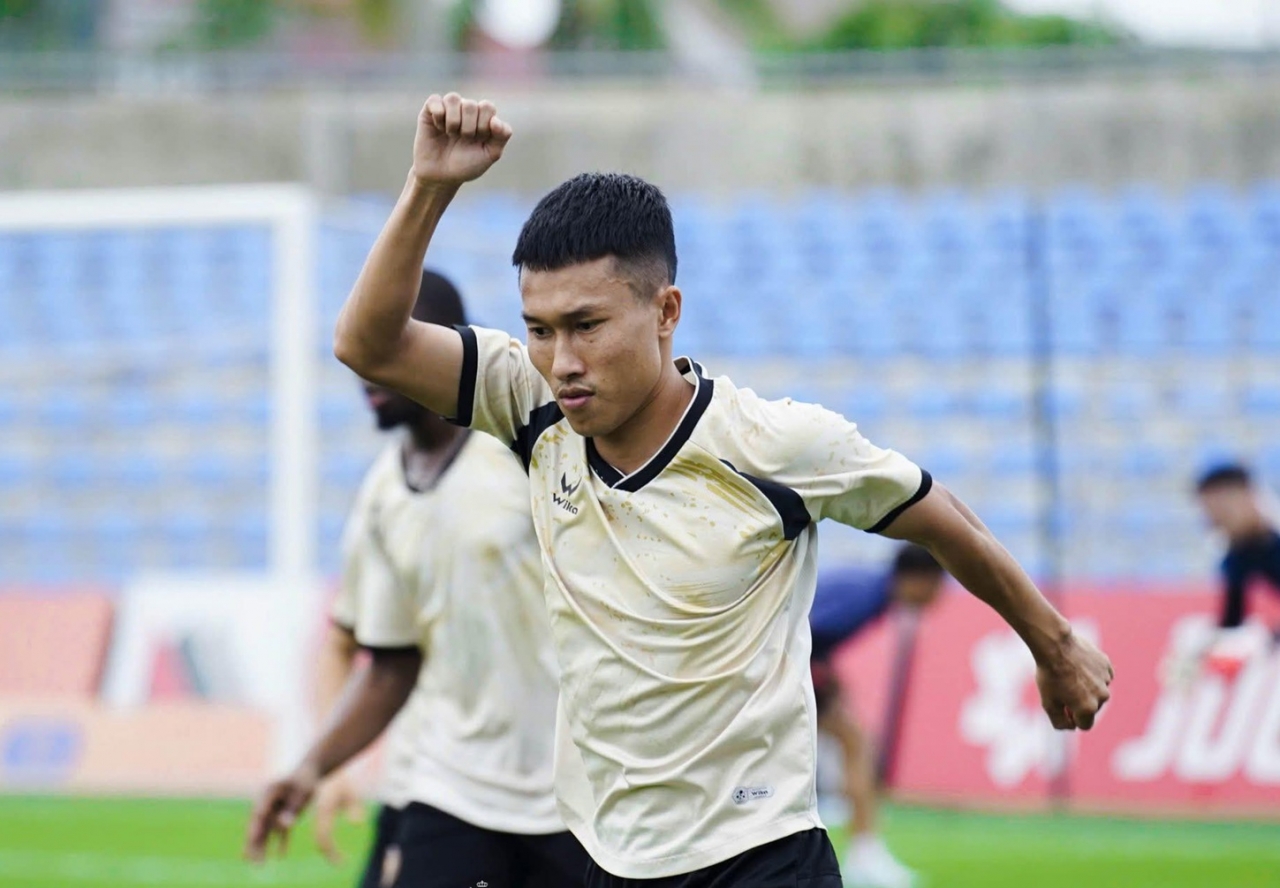 doan ngoc tan gay xuong suon vang mat o doi tuyen viet nam