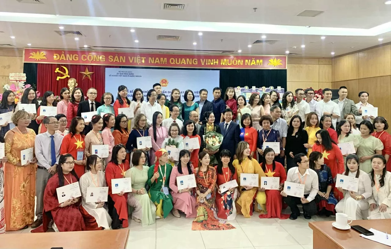 Tổ chức thành công khóa tập huấn giảng dạy tiếng Việt cho giáo viên người Việt Nam ở nước ngoài năm 2025 Tổ chức thành công khóa tập huấn giảng dạy tiếng Việt cho giáo viên người Việt Nam ở nước ngoài năm 2025